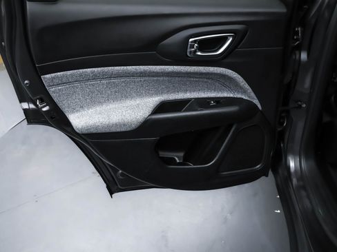 Used 2022 Jeep Compass Latitude w/ Convenience Group image 25