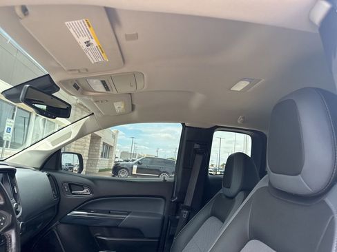 Used 2018 Chevrolet Colorado Z71 AWD/4WD image 9