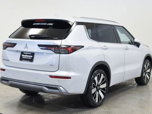 Used 2025 Mitsubishi Outlander SEL AWD/4WD image 11