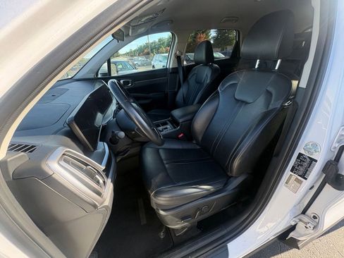Used 2024 Kia Sorento S FWD image 39