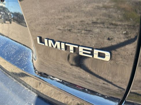 Used 2021 Jeep Cherokee Limited image 6