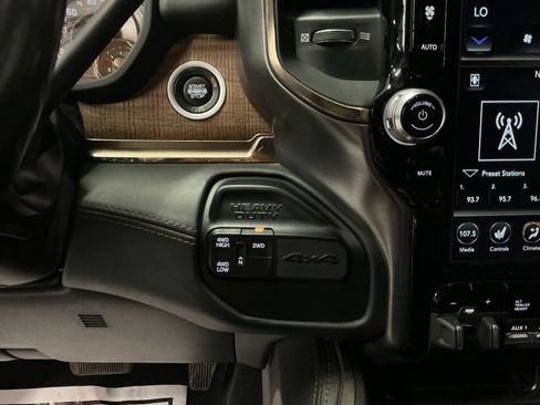 Used 2020 RAM 2500 Limited w/ Cold Weather Group image 22