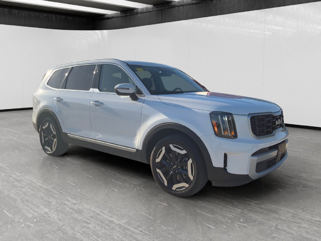 Used 2024 Kia Telluride S w/ S Sunroof Package FWD image 7