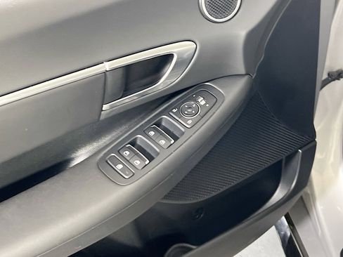 Used 2023 Hyundai Sonata SEL image 18