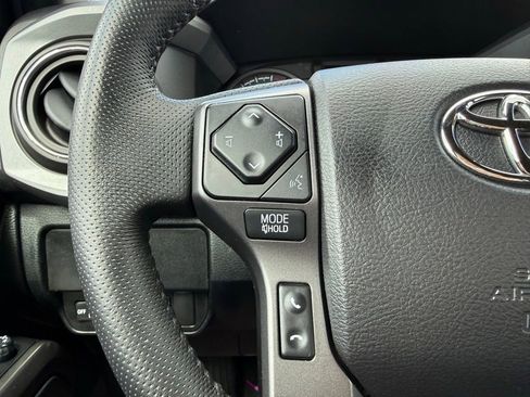 Used 2021 Toyota Tacoma TRD Off-Road AWD/4WD image 22
