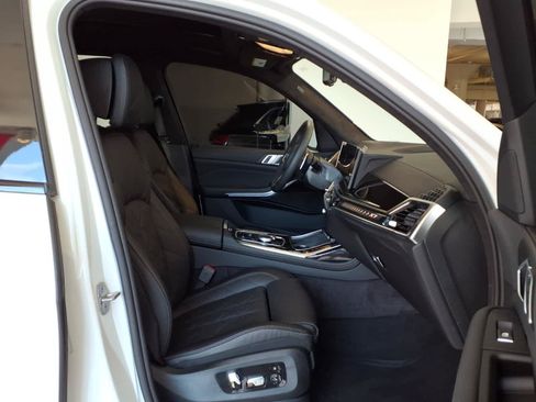Used 2026 BMW X7 xDrive40i w/ M Sport Package AWD/4WD image 20