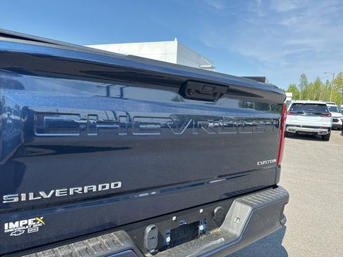 Used 2023 Chevrolet Silverado 1500 Custom image 28