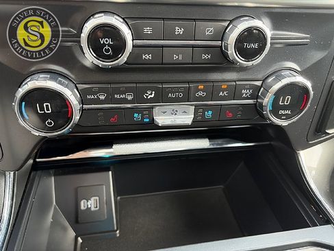 Used 2021 Ford F150 Lariat AWD/4WD image 24