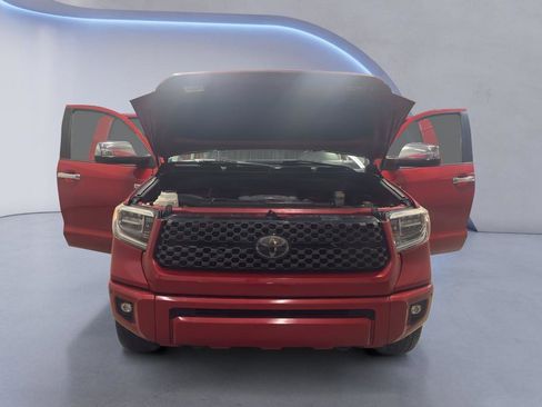 Used 2018 Toyota Tundra Platinum image 9