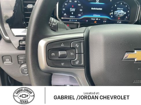 Used 2023 Chevrolet Silverado 1500 LTZ image 16