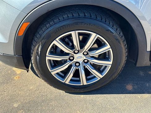Used 2023 Cadillac XT4 Sport image 11