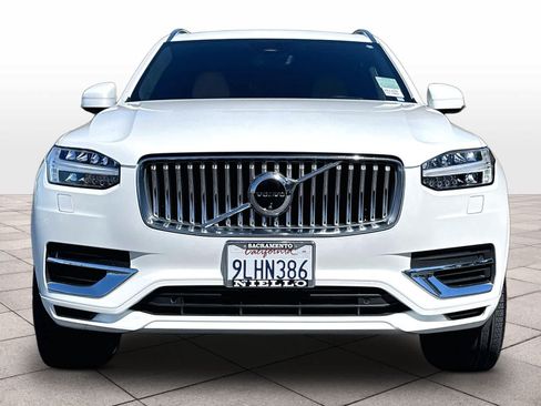 Used 2024 Volvo XC90 T8 Ultimate w/ Lounge Package AWD/4WD image 3