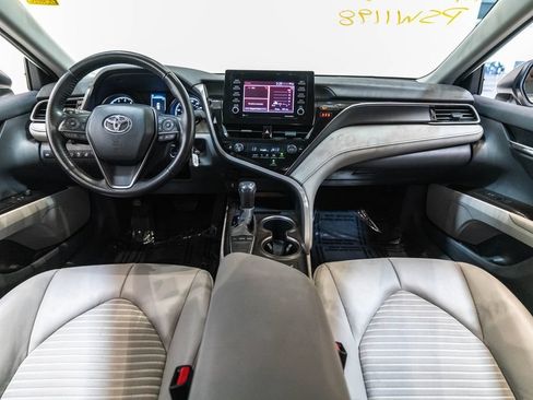 Used 2024 Toyota Camry SE w/ Cold Weather Package FWD image 13