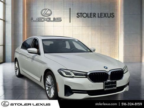 Used 2022 BMW 530i xDrive w/ Premium Package AWD/4WD image 1