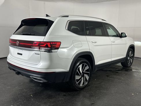 Used 2025 Volkswagen Atlas SEL AWD/4WD image 8