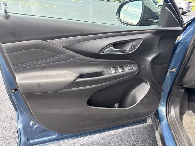 Used 2024 Buick Envista Sport Touring w/ Convenience I Package FWD image 18
