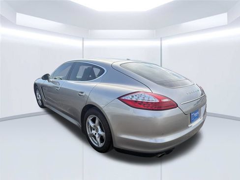 Used 2010 Porsche Panamera S RWD image 34