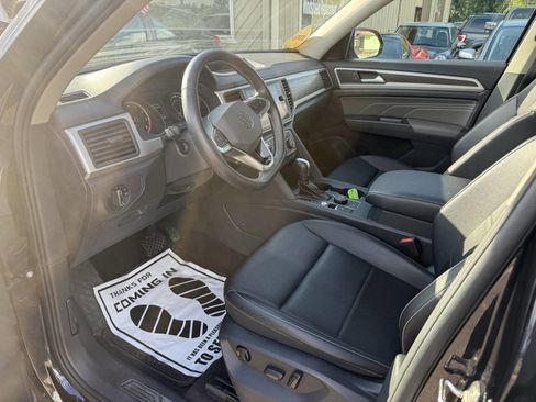 Used 2021 Volkswagen Atlas SE image 12