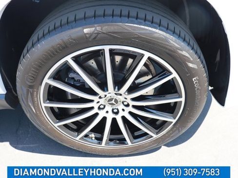 Used 2025 Mercedes-Benz GLS 450 4MATIC image 37