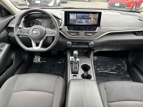 Used 2025 Nissan Altima 2.5 SV w/ SV Special Edition Package image 22