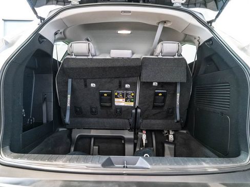Certified 2025 Toyota Sienna LE FWD image 36