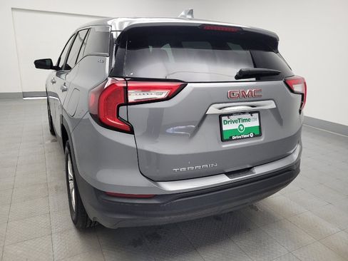 Used 2024 GMC Terrain SLE image 6