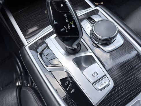 Used 2019 BMW 750i 750i w/ M Sport Package image 78