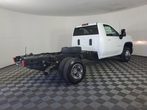 New 2026 Chevrolet Silverado 3500 LT w/ Convenience Package image 4