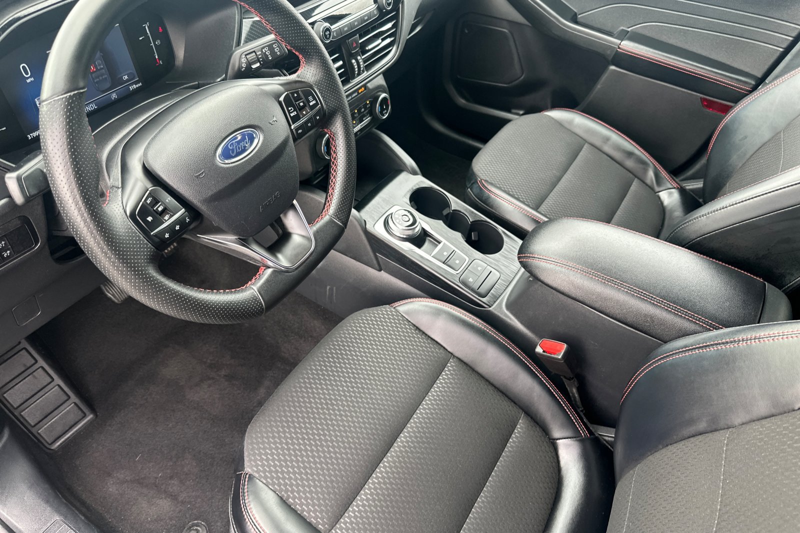 Used 2025 Ford Escape ST-Line AWD/4WD image 10