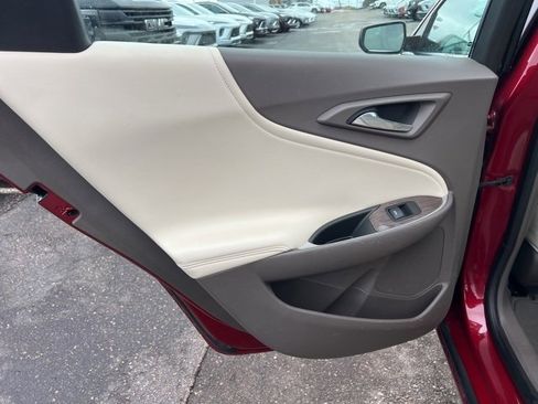 Used 2019 Chevrolet Malibu LT w/ Leather Package image 15