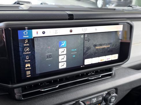 New 2026 Jeep Gladiator Sport image 19