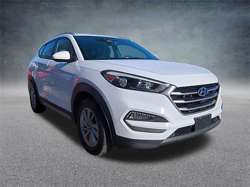 Used 2017 Hyundai Tucson SE image 3