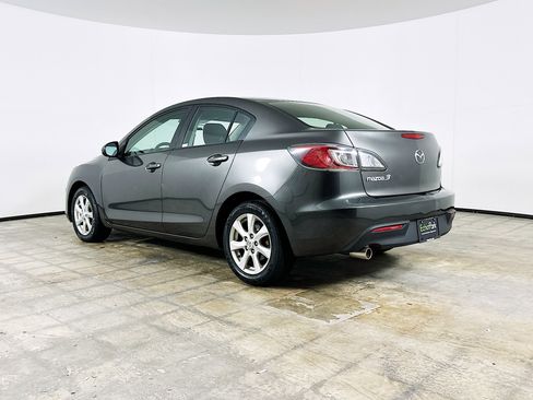 Used 2011 MAZDA MAZDA3 i Touring FWD image 5