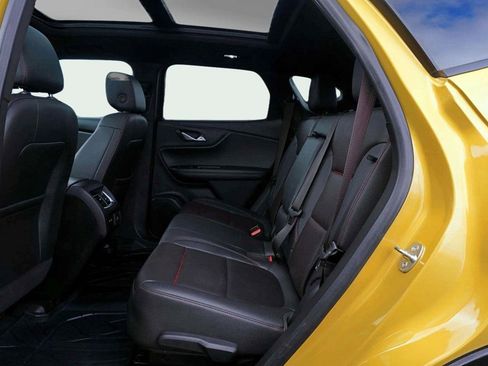 Used 2022 Chevrolet Blazer RS w/ Enhanced Convenience Package image 18