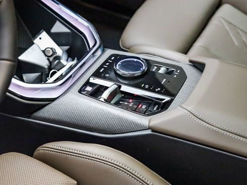 Used 2026 BMW X3 xDrive30 w/ Convenience Package image 24