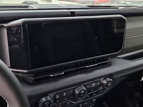 New 2026 Jeep Gladiator Mojave AWD/4WD image 17