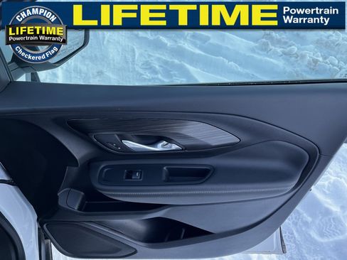 Certified 2024 GMC Terrain SLE image 38
