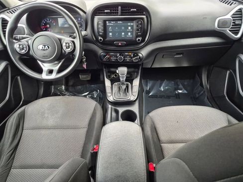 Used 2020 Kia Soul LX FWD image 13