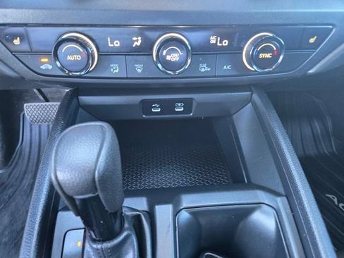Used 2025 Honda Accord SE image 17