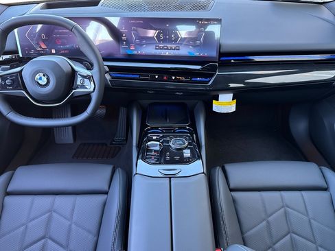 Used 2026 BMW 530i w/ Premium Package RWD image 15