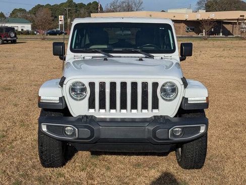 Used 2018 Jeep Wrangler Unlimited Sahara w/ Cold Weather Group image 8