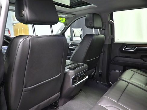 Used 2024 GMC Sierra 1500 Denali w/ Denali Reserve Package image 11