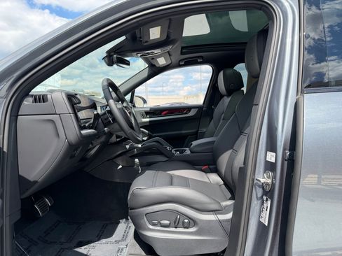 New 2026 Porsche Cayenne S AWD/4WD image 25
