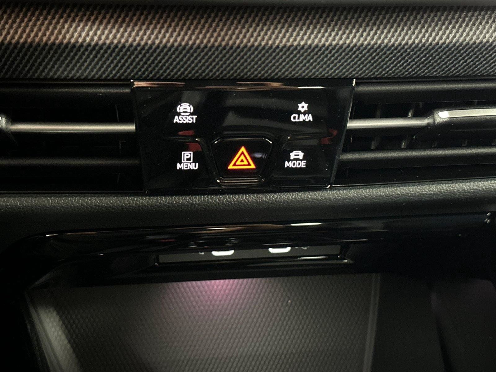 New 2026 Volkswagen Golf w/ Euro Style Package AWD/4WD image 20