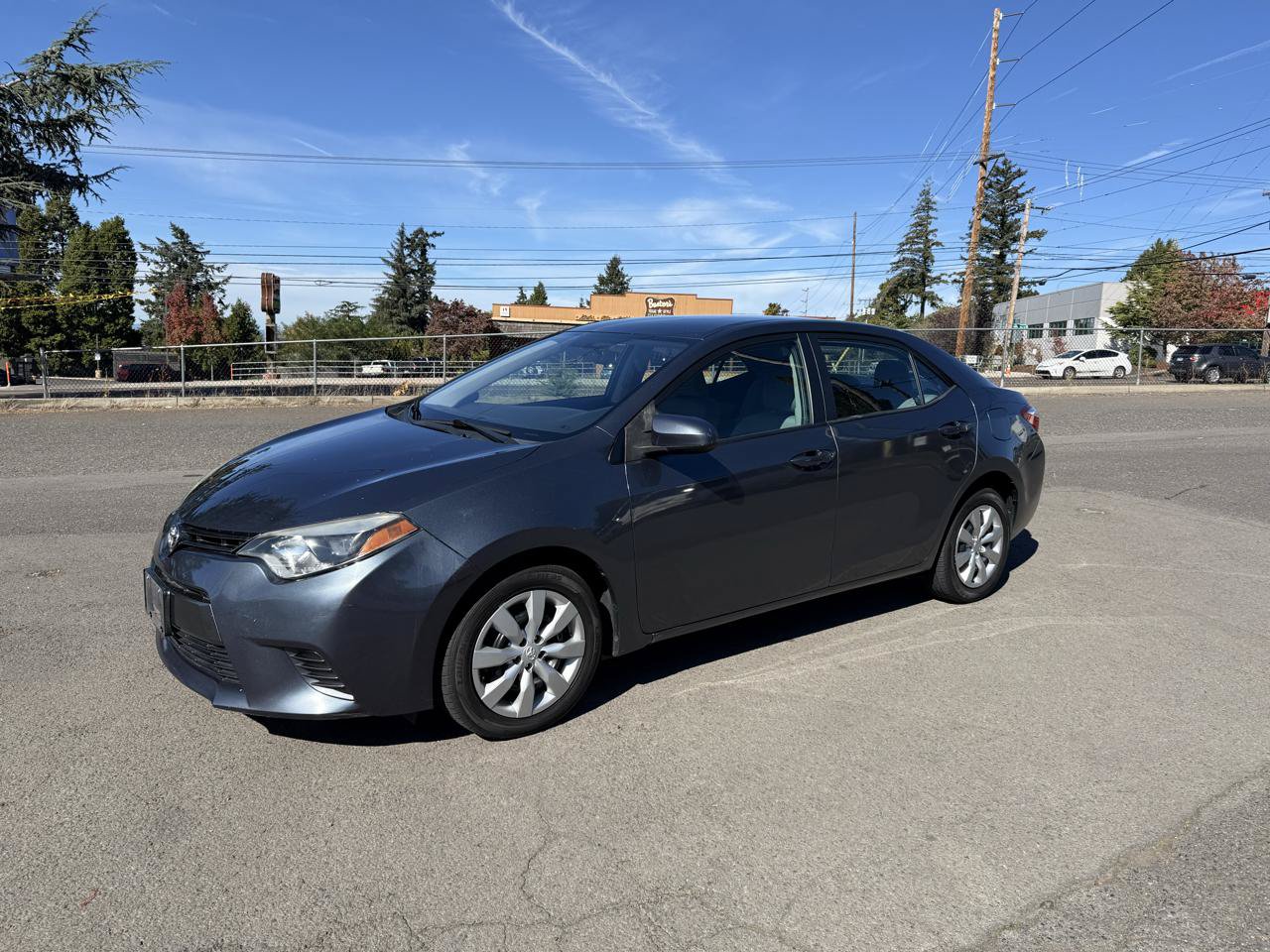 Used 2015 Toyota Corolla LE FWD image 9