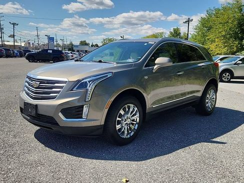 Used 2019 Cadillac XT5 Luxury FWD image 3