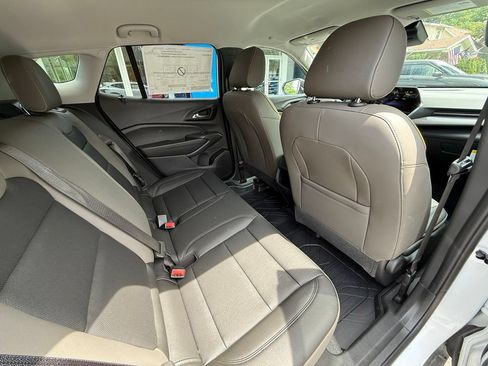 Used 2026 Chevrolet Trax ACTIV w/ Driver Confidence Package FWD image 36