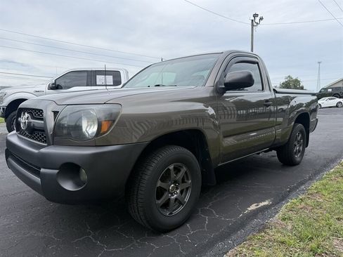 Used 2011 Toyota Tacoma 2WD Regular Cab image 3