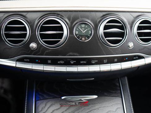 Used 2018 Mercedes-Benz S 560 Sedan image 33