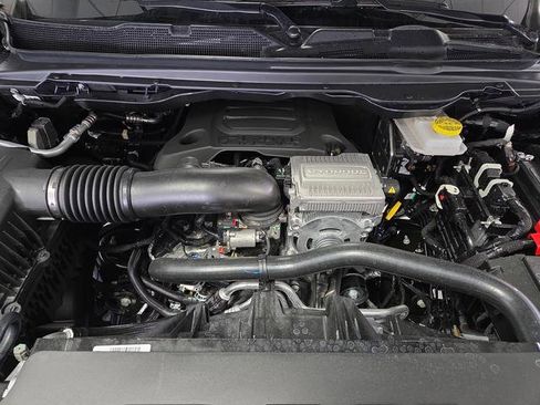 New 2026 RAM 1500 4x4 Crew Cab image 42